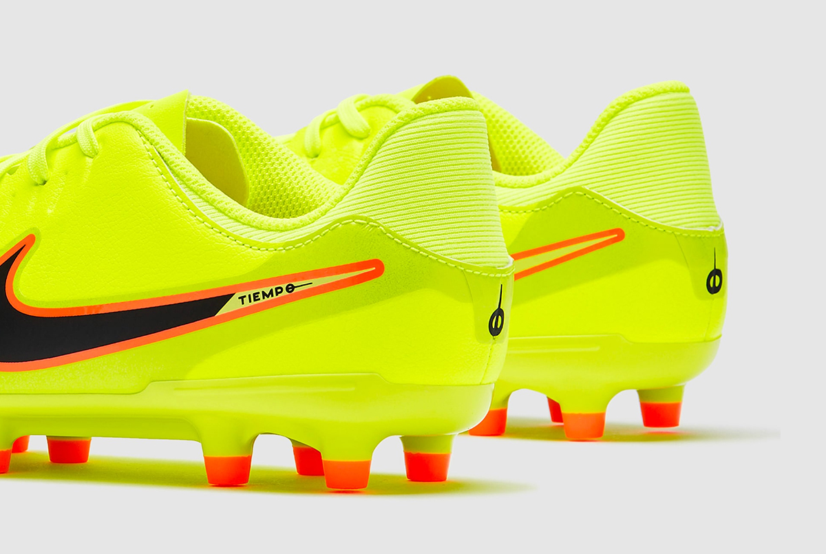 Детские футбольные бутсы Nike Tiempo Детские футбольные бутсы Nike Tiempo